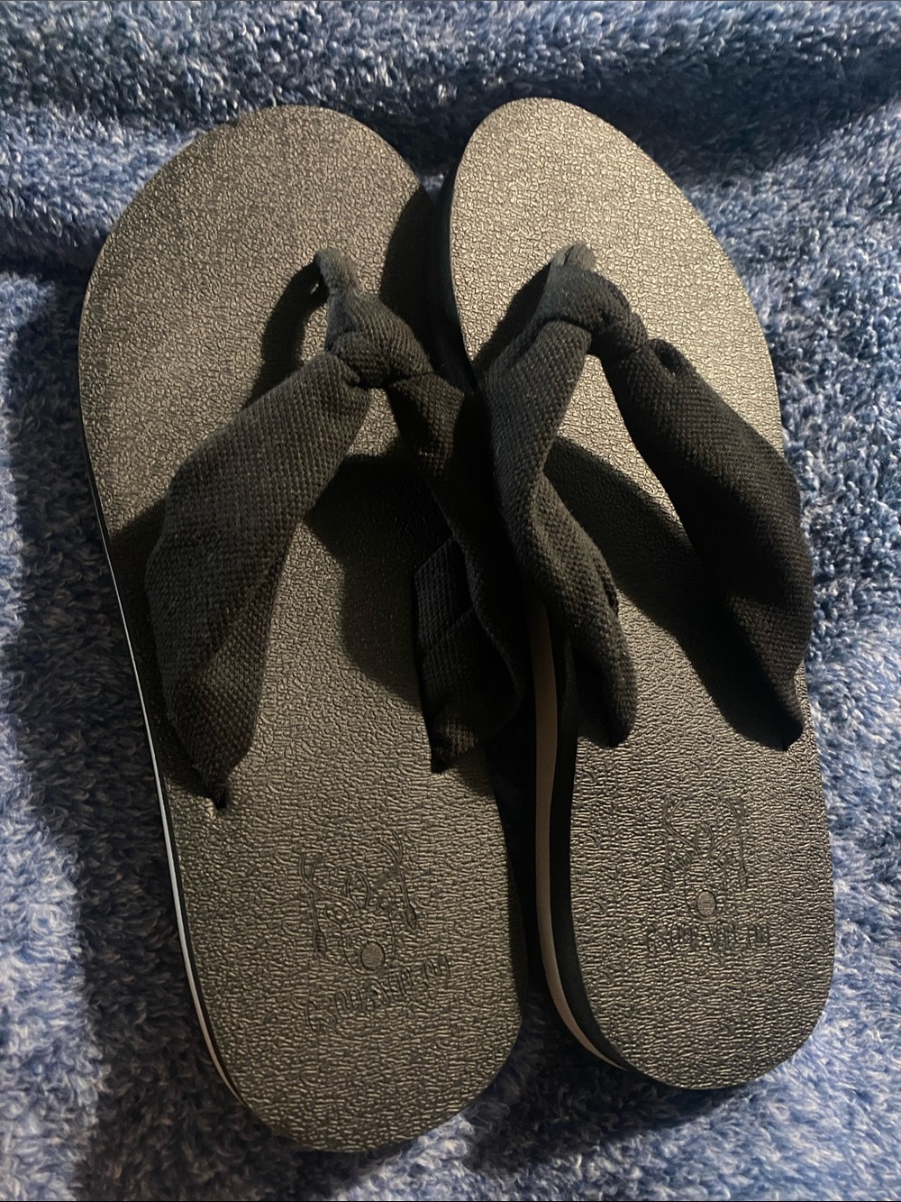 Women's Black Knotted Fabric Thong Sandals